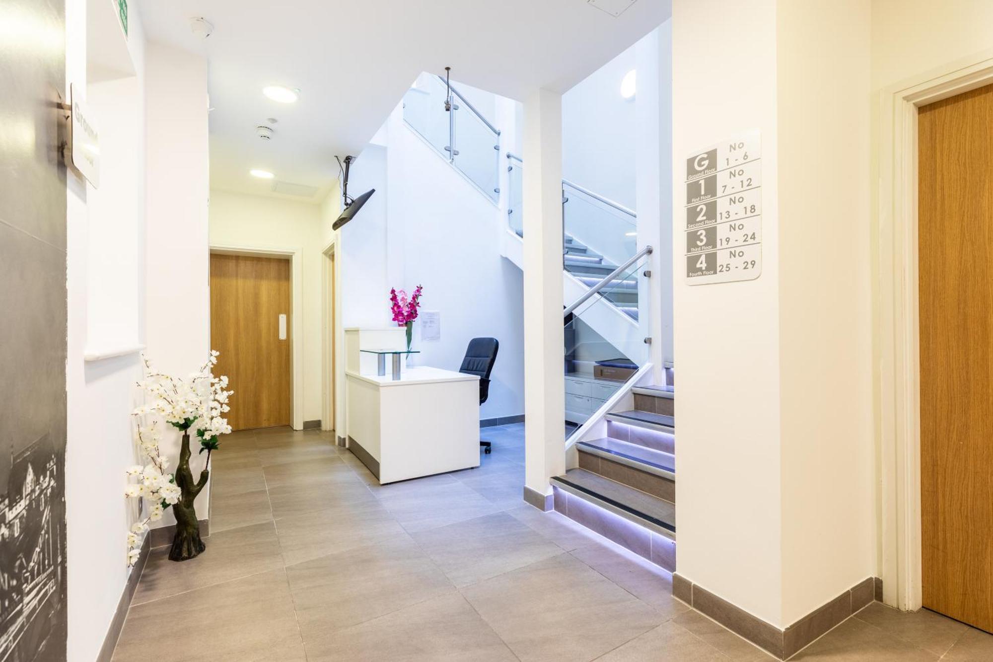 Clarges- Hsk Suites Лондон Екстер'єр фото