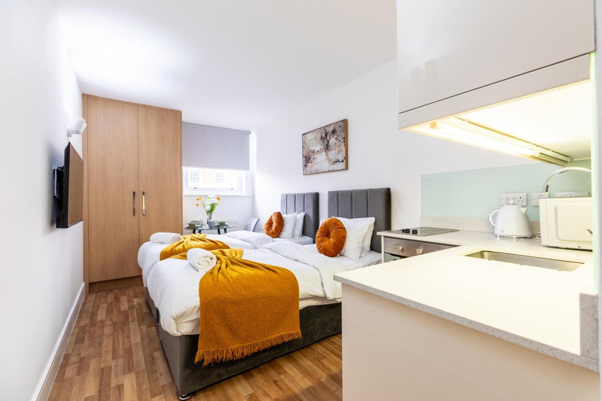 Clarges- Hsk Suites Лондон Екстер'єр фото