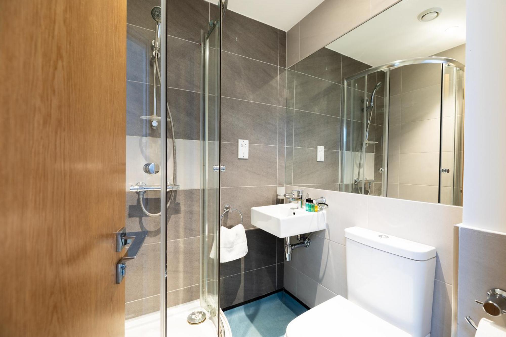 Clarges- Hsk Suites Лондон Екстер'єр фото