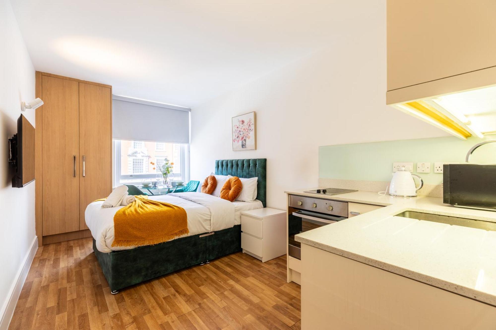 Clarges- Hsk Suites Лондон Екстер'єр фото