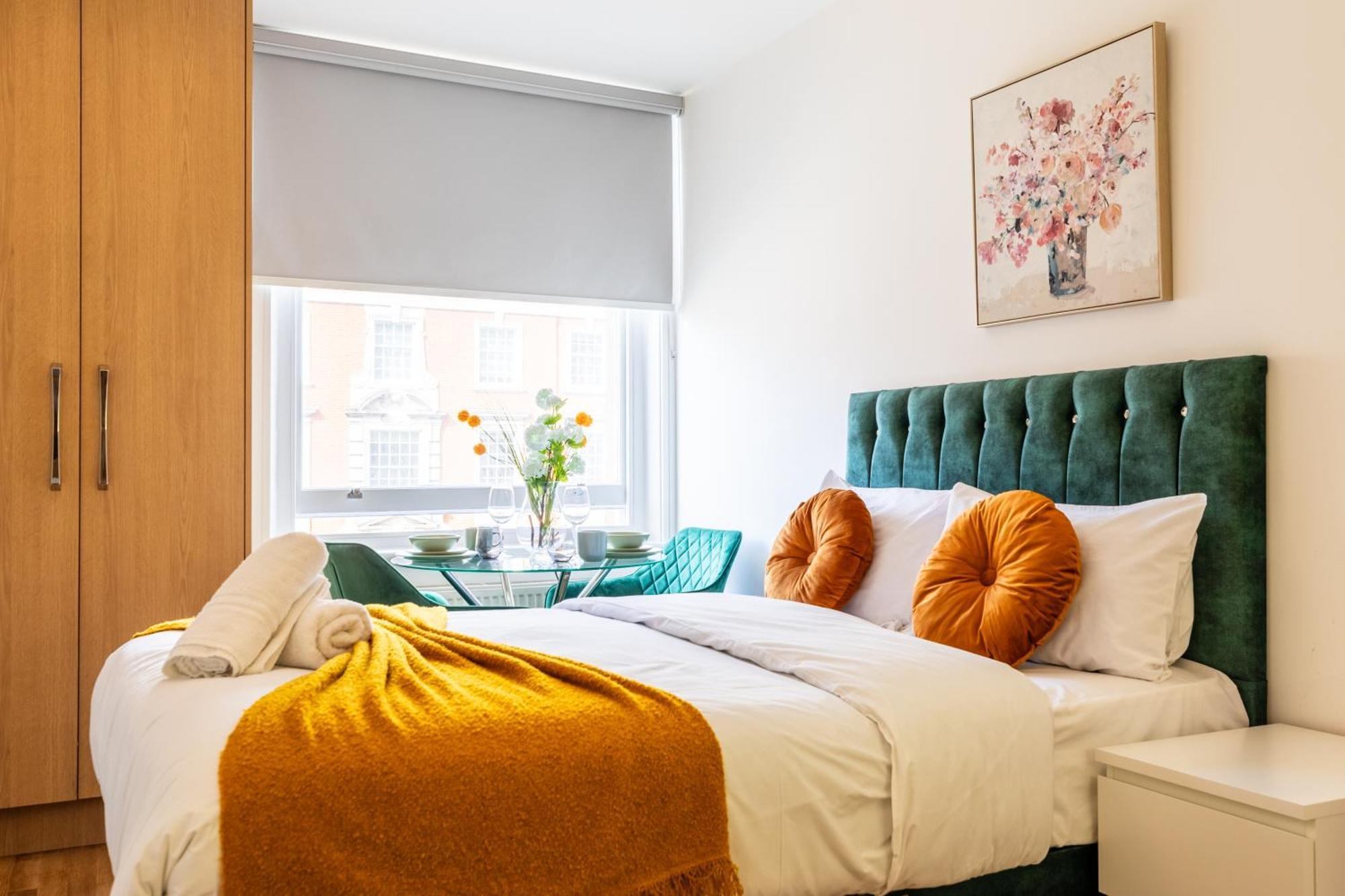 Clarges- Hsk Suites Лондон Екстер'єр фото